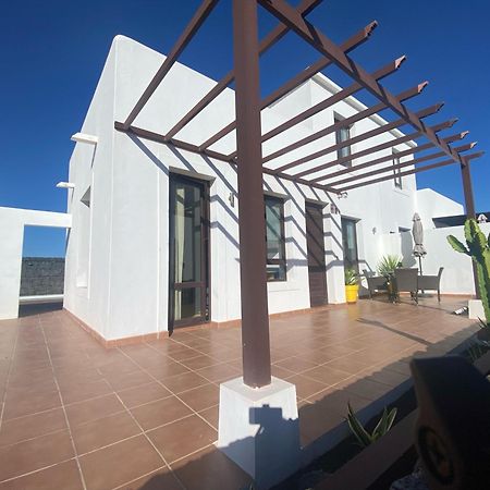 Casa Amarillo Del Sol Villa Playa Blanca  Ngoại thất bức ảnh
